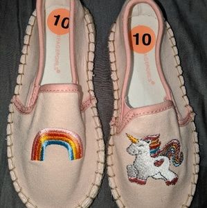 Girls shoes